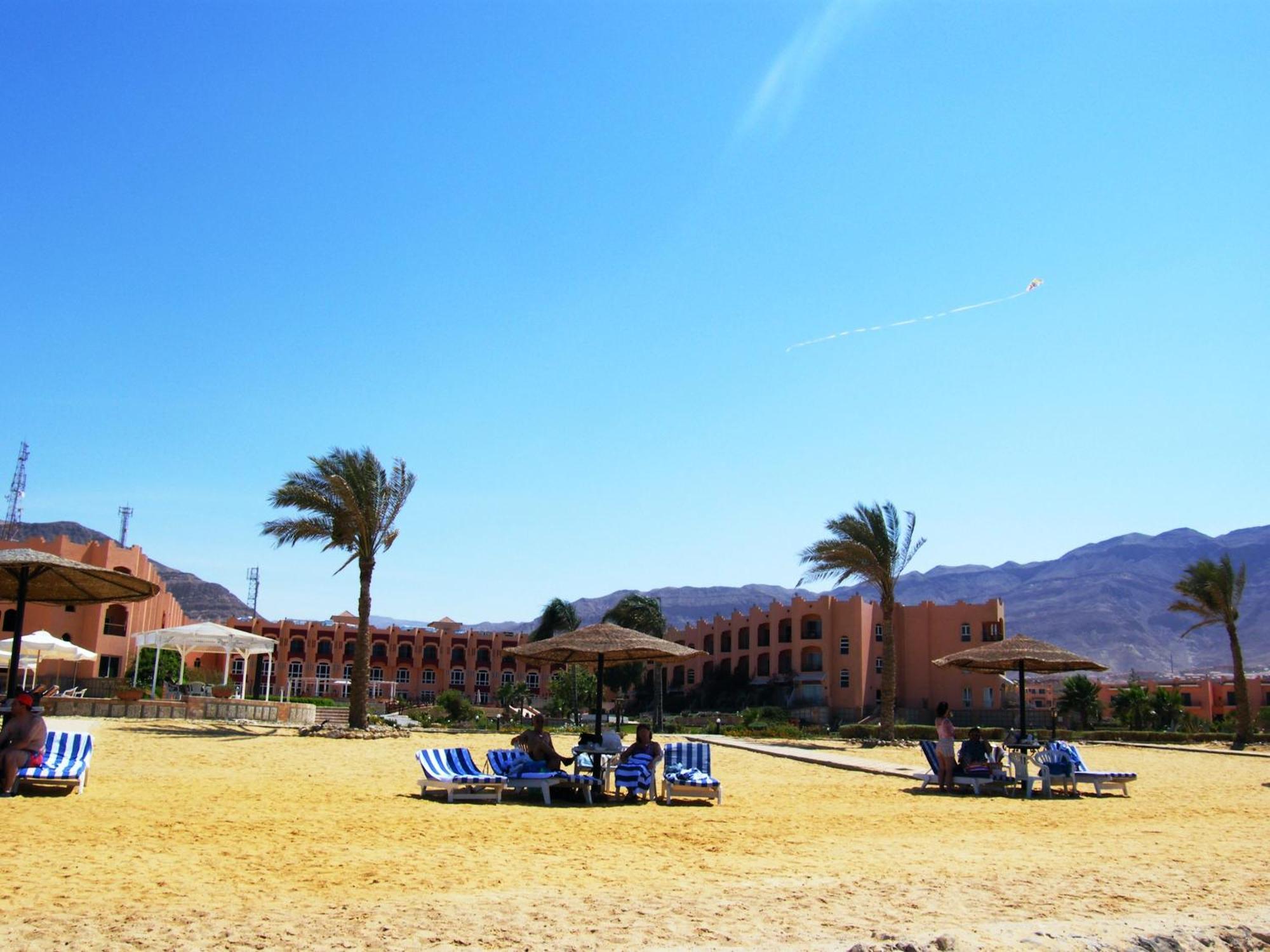 Dome Marina Hotel & Resort Ain Sokhna Ain Sukhna Exterior foto